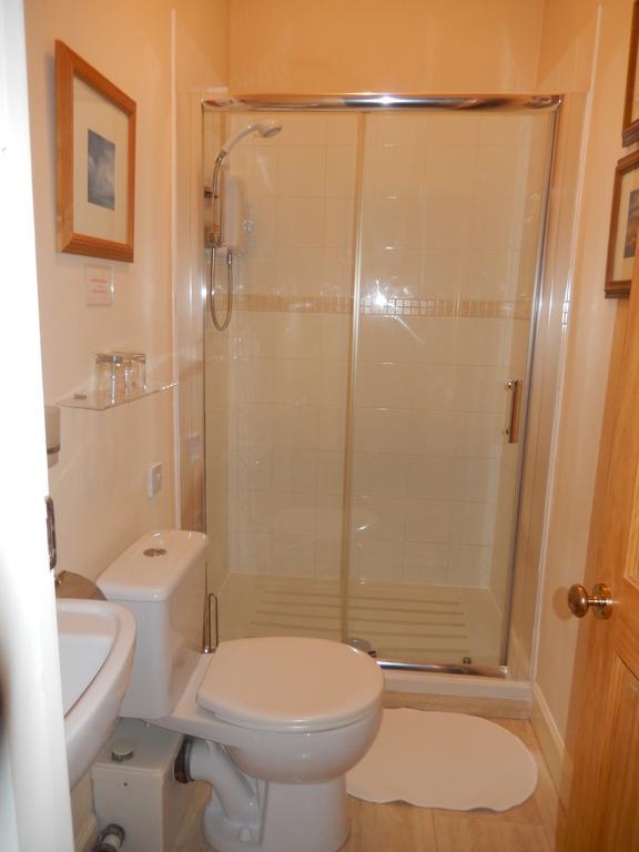 Southcliffe Guest House 타버트 외부 사진
