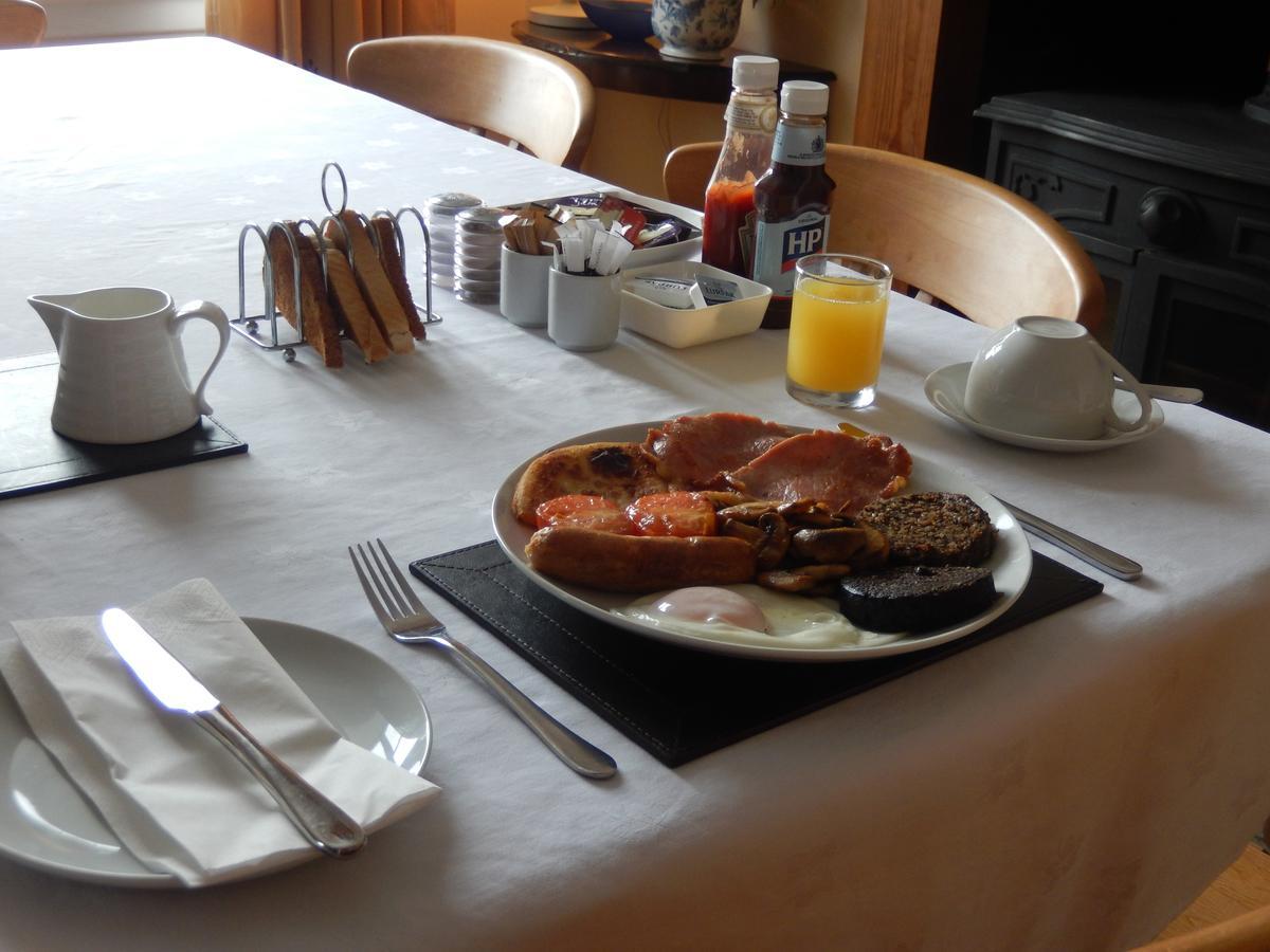 Southcliffe Guest House 타버트 외부 사진